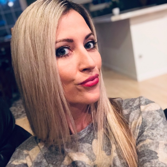 Meet your Posher, Anna - Picture 1 of 1